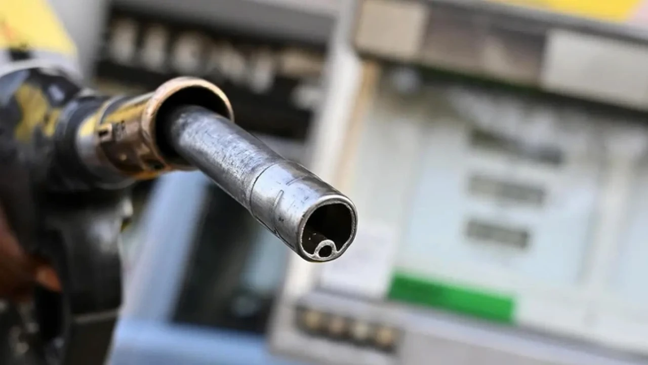 Bu benzin zammı ile litre fiyatı ilk kez 50 lirayı bulacak!