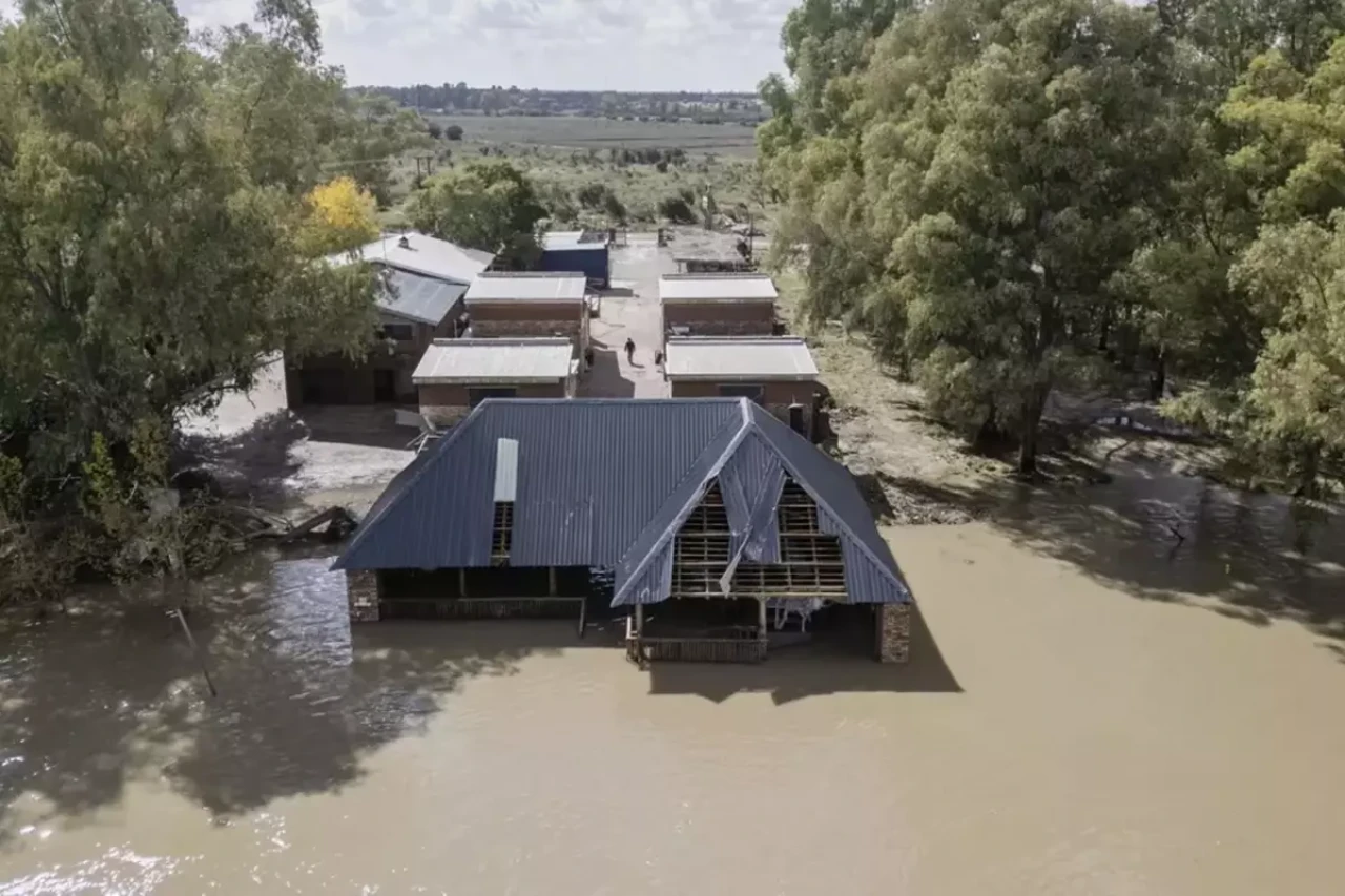 Güney Afrika'da sel felaketinde 92 kişi hayatını kaybetti