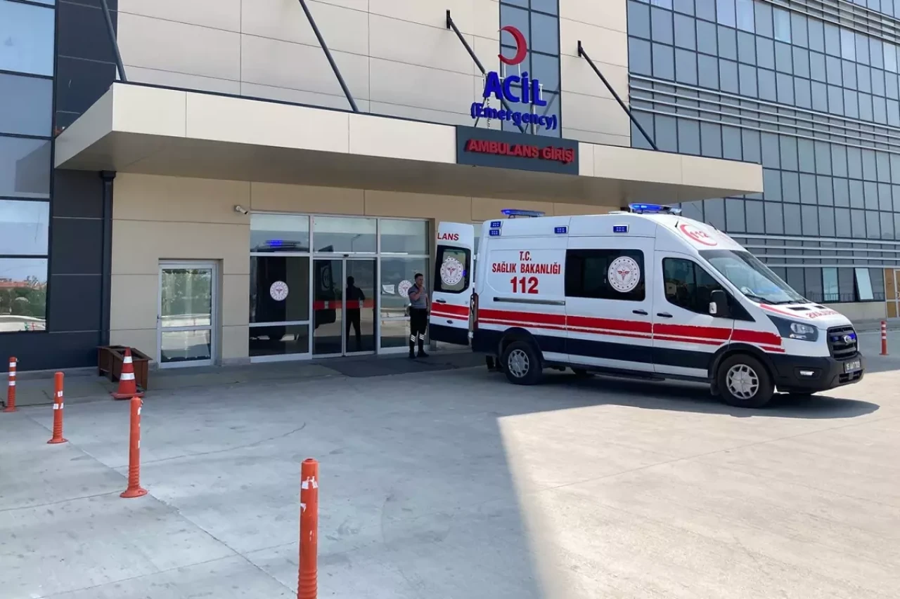 Burdur'da kıyma makinesi faciası: 21 yaşındaki genç kız ağır yaralandı