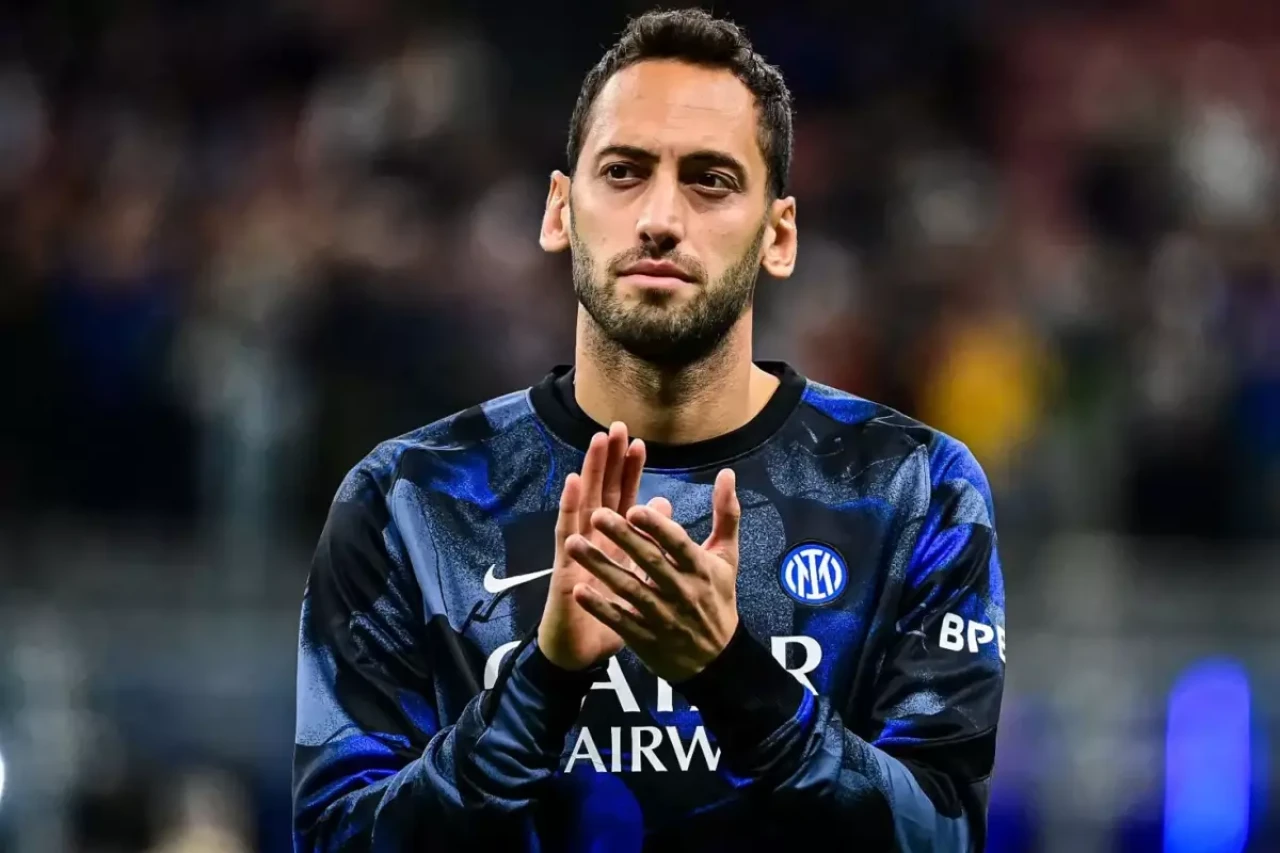 Hakan Çalhanoğlu transferi zora girdi! İşte nedeni