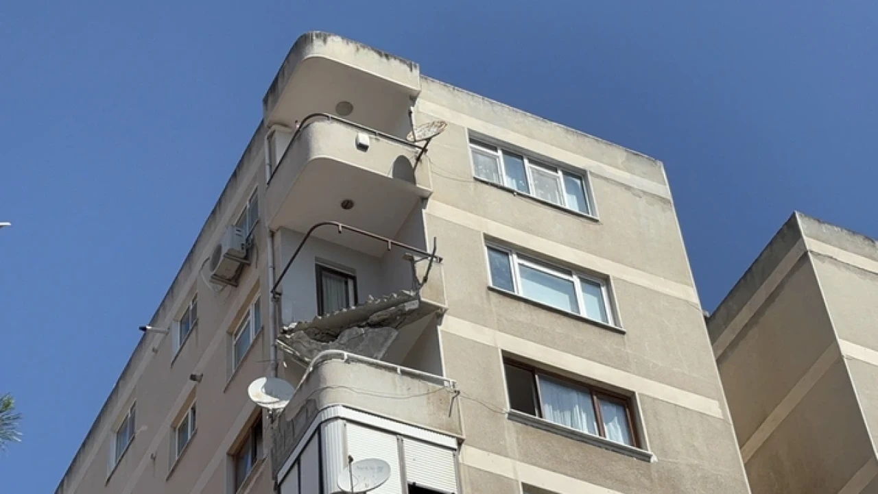 Maltepe'de bir binanın 8. katındaki balkon çöktü