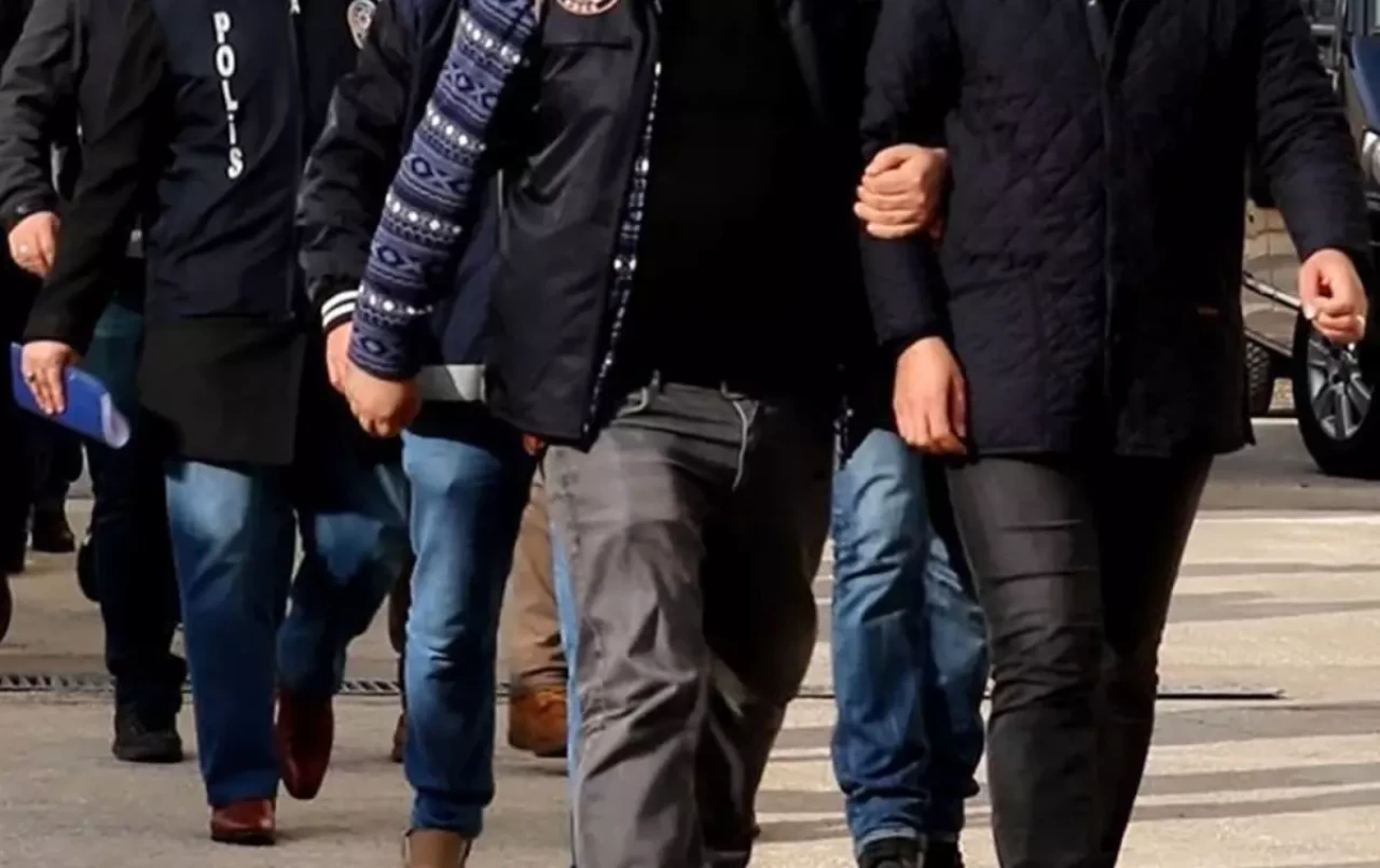 FETÖ operasyonunda 11 kişi tutuklandı!