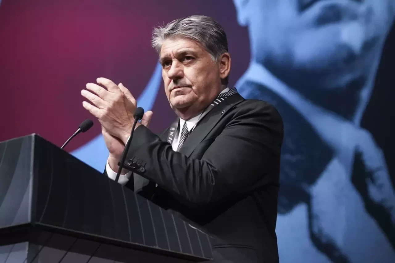 Beşiktaş Genel Kurulu’nda gerginlik: Kira yetkisine ret!