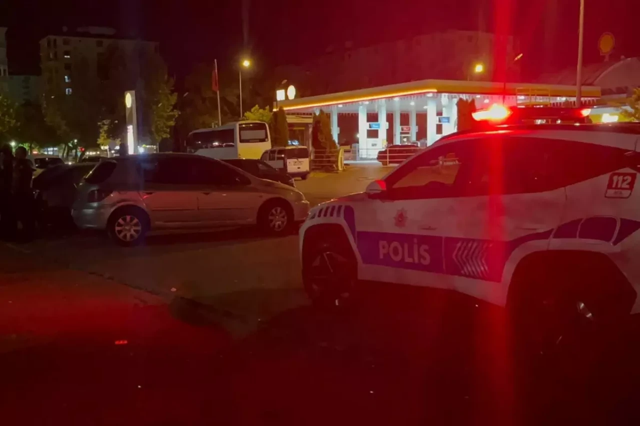 Biri 16 diğeri 17 yaşında! Kızlar arasındaki kavga kanlı bitti