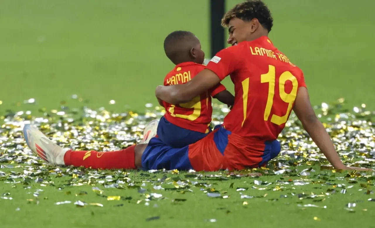 Lamine Yamal annesi Müslüman mı? Annesi kim?