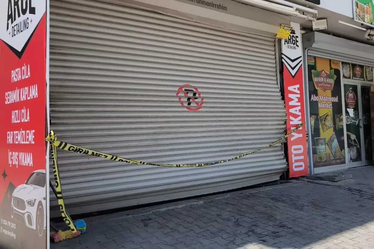 Çalışır vaziyette bulunan araçtan 4 cansız beden çıktı