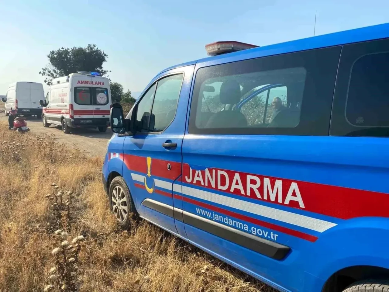 Manisa'da minibüste şüpheli ölüm!