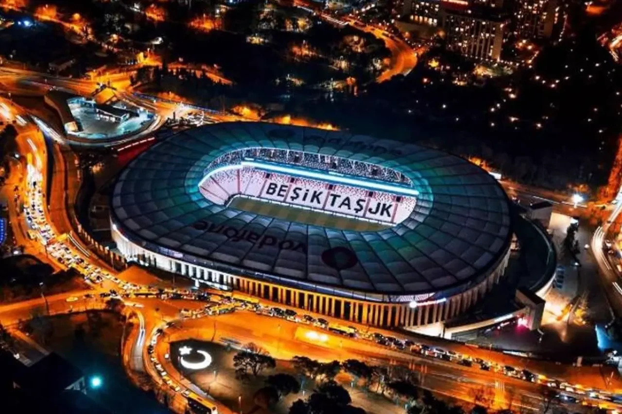 Beşiktaş'ın eski yıldızı milyonlarca lira dolandırıldı