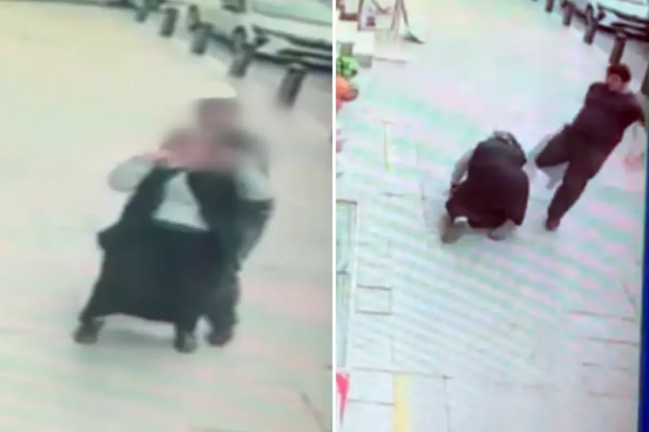 Annesini sokak ortasında tekmeledi, taşla saldırdı