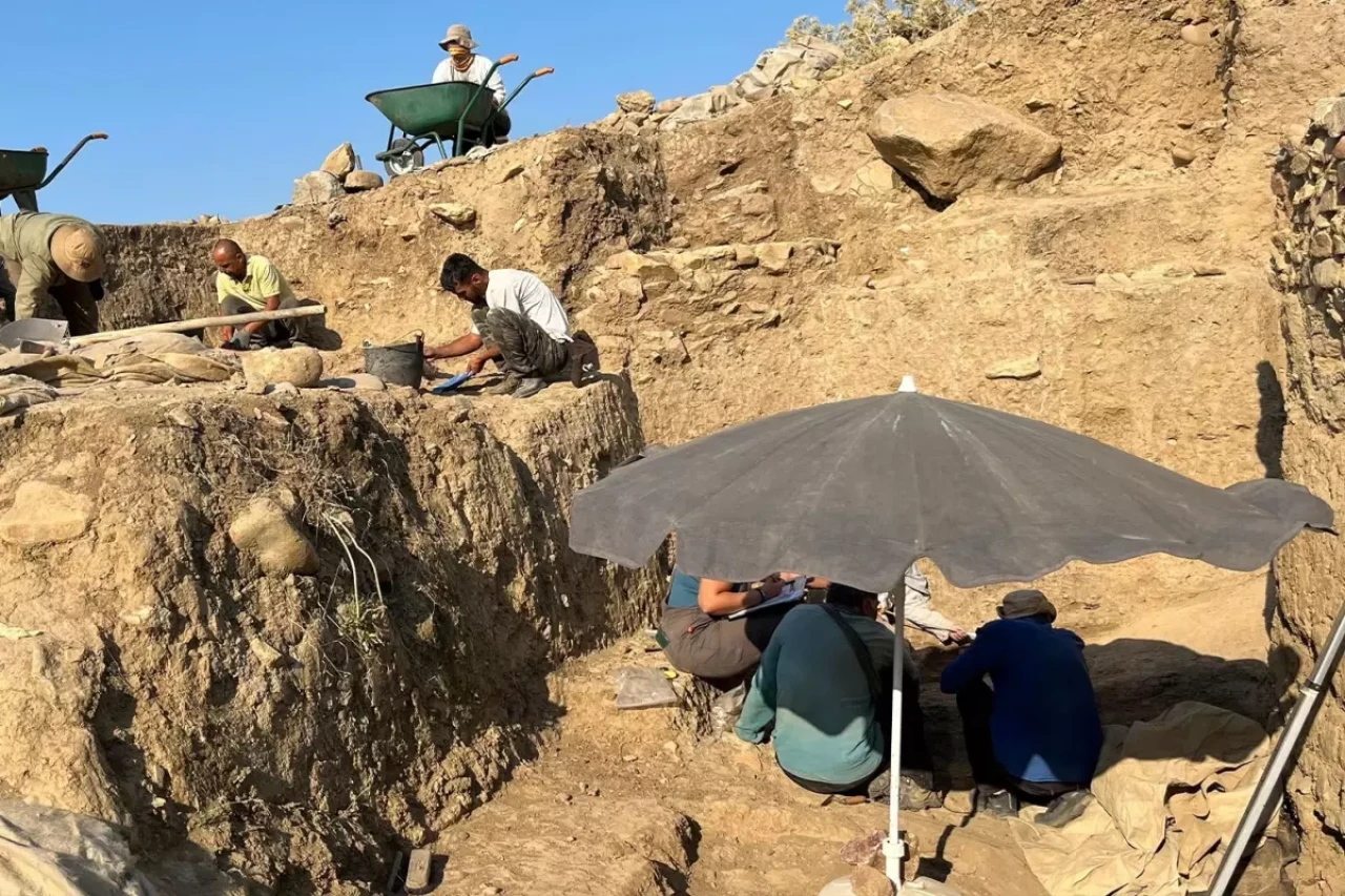 Ege adaları'nın ilk köy yerleşimi Gökçeada'da keşfedildi!