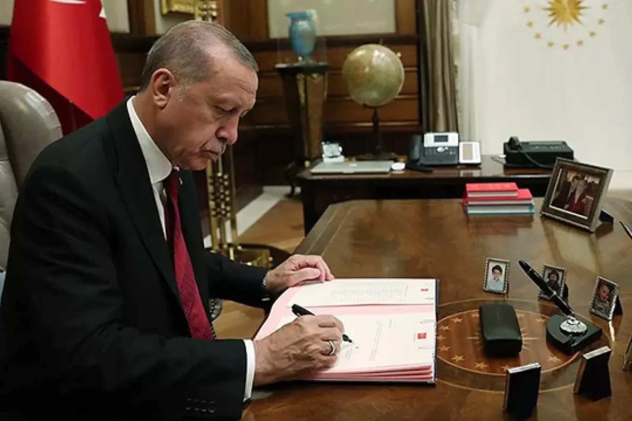Erdoğan imzaladı, bakanlıklara 2 bin 659 personel alınacak