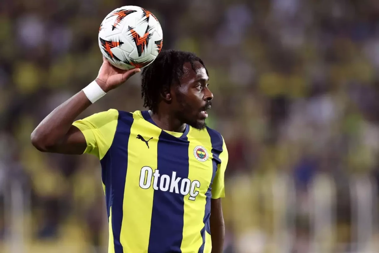 Osayi Samuel yeni takımına 3 yıllık imzayı attı