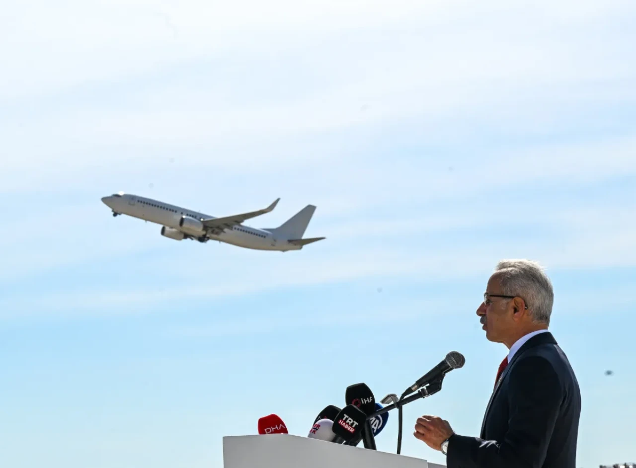 Ulaştırma Bakanı açıkladı: Türkiye hava sahası tarihi rekor kırdı!