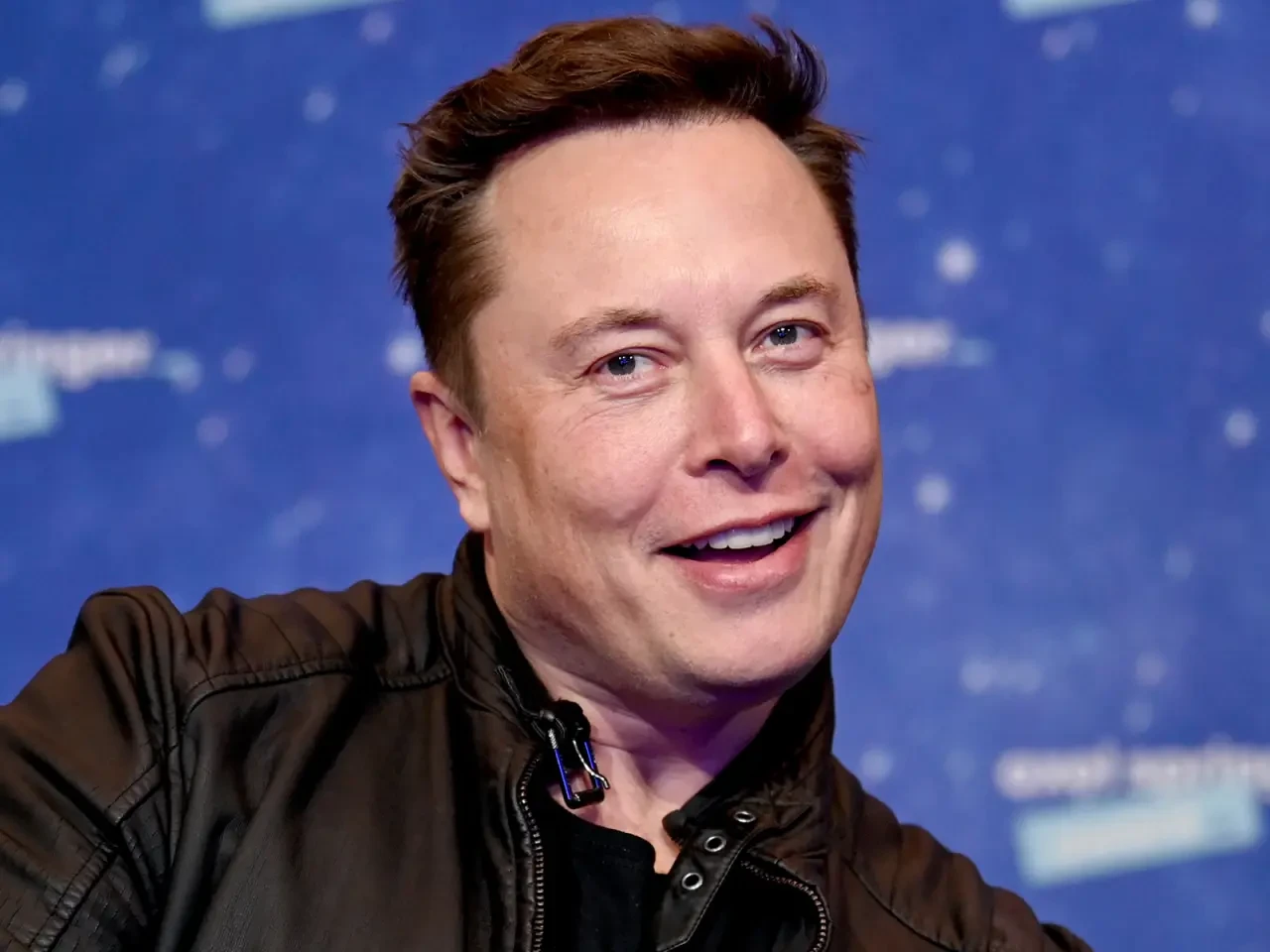 Elon Musk’ın yapay zekası Grok 4 skandal yarattı!