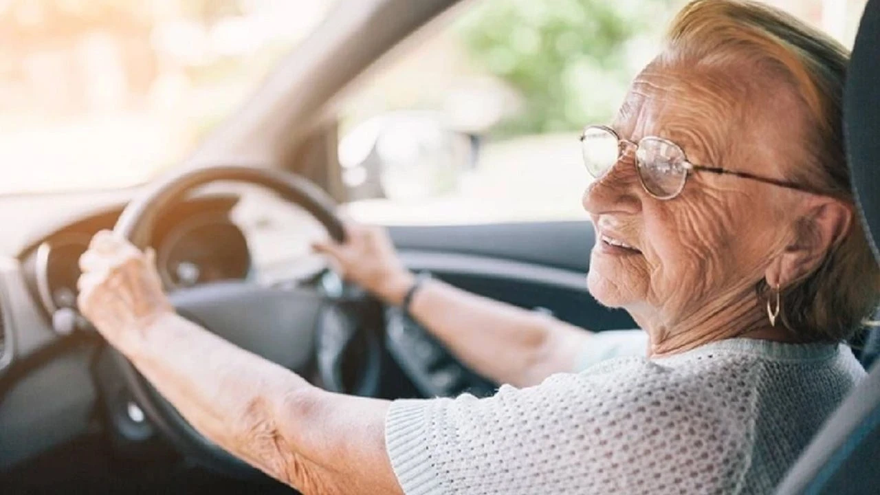 AB'den 75 Yaş Üstüne Ehliyet Yasağı: İlk Uygulama İspanya’da Başlıyor