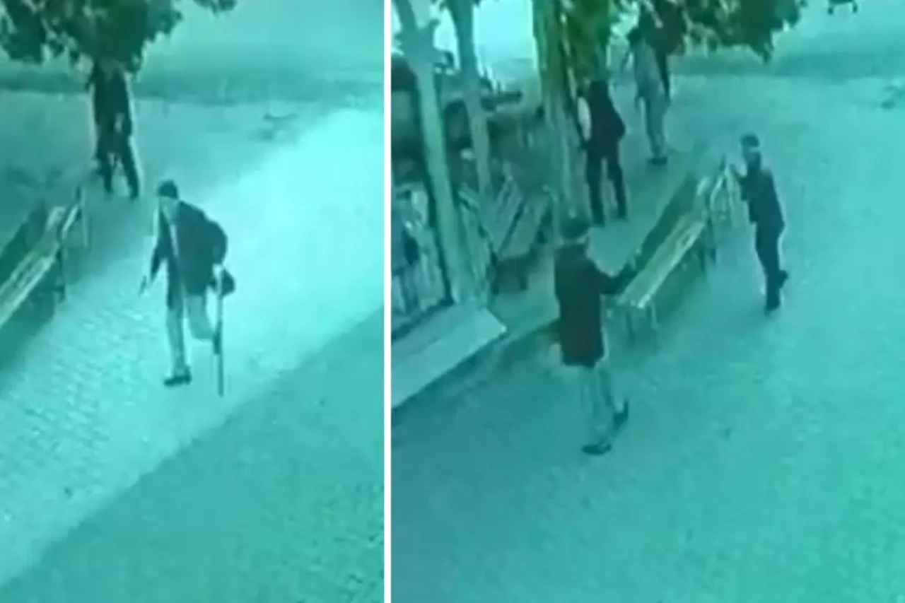 93 yaşındaki dehşet! Bastonla geldi, tabancayla köyü kana buladı