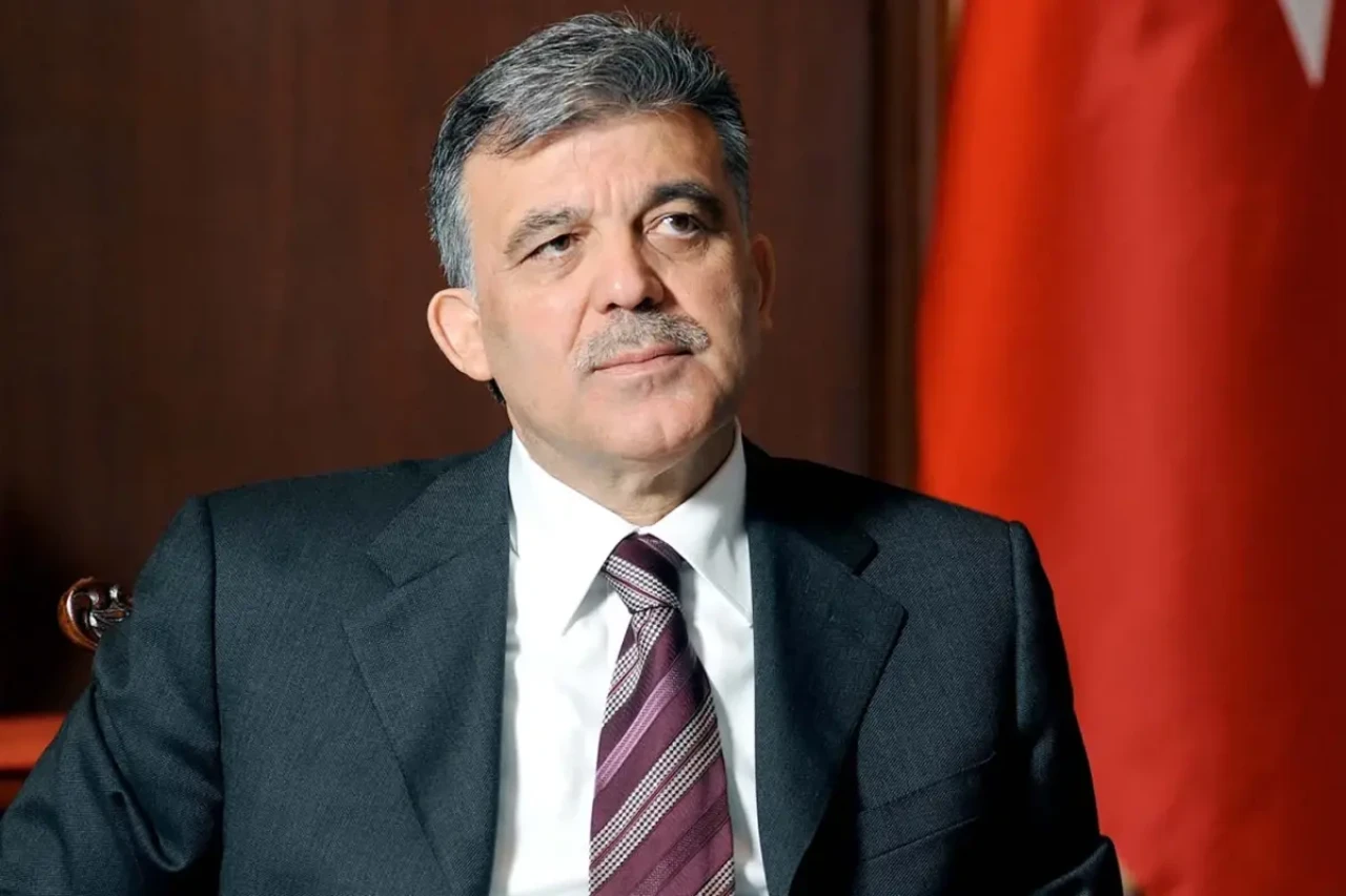 Yapay zekayla vurgun yapan çeteler Abdullah Gül'ü de isyan ettirdi
