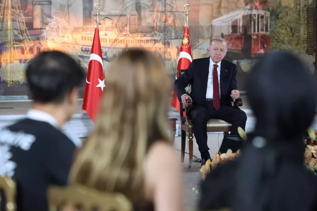 Cumhurbaşkanı Erdoğan gençlerle bir araya geldi: Dikkat çeken diyalog: "Ulan nereden çıktı bu Tayyip?"