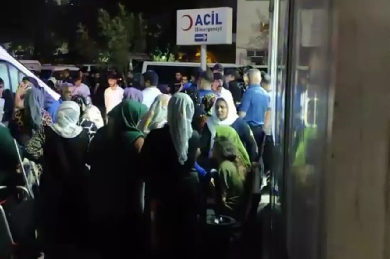 Batman’da aile faciası:  Annesini bıçakladı,kardeşini öldürdü!