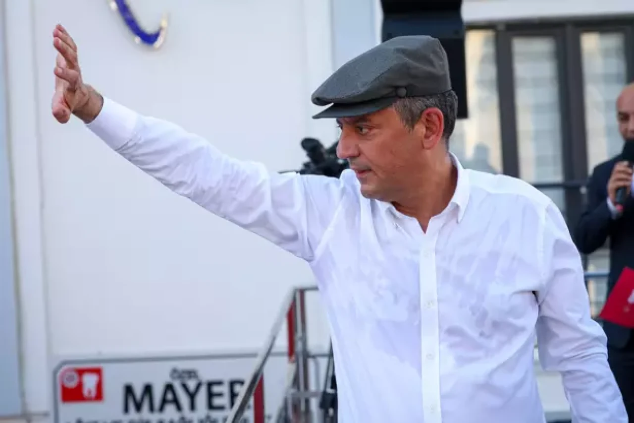 Özgür Özel: “AKP yeni bir dümenin peşinde”