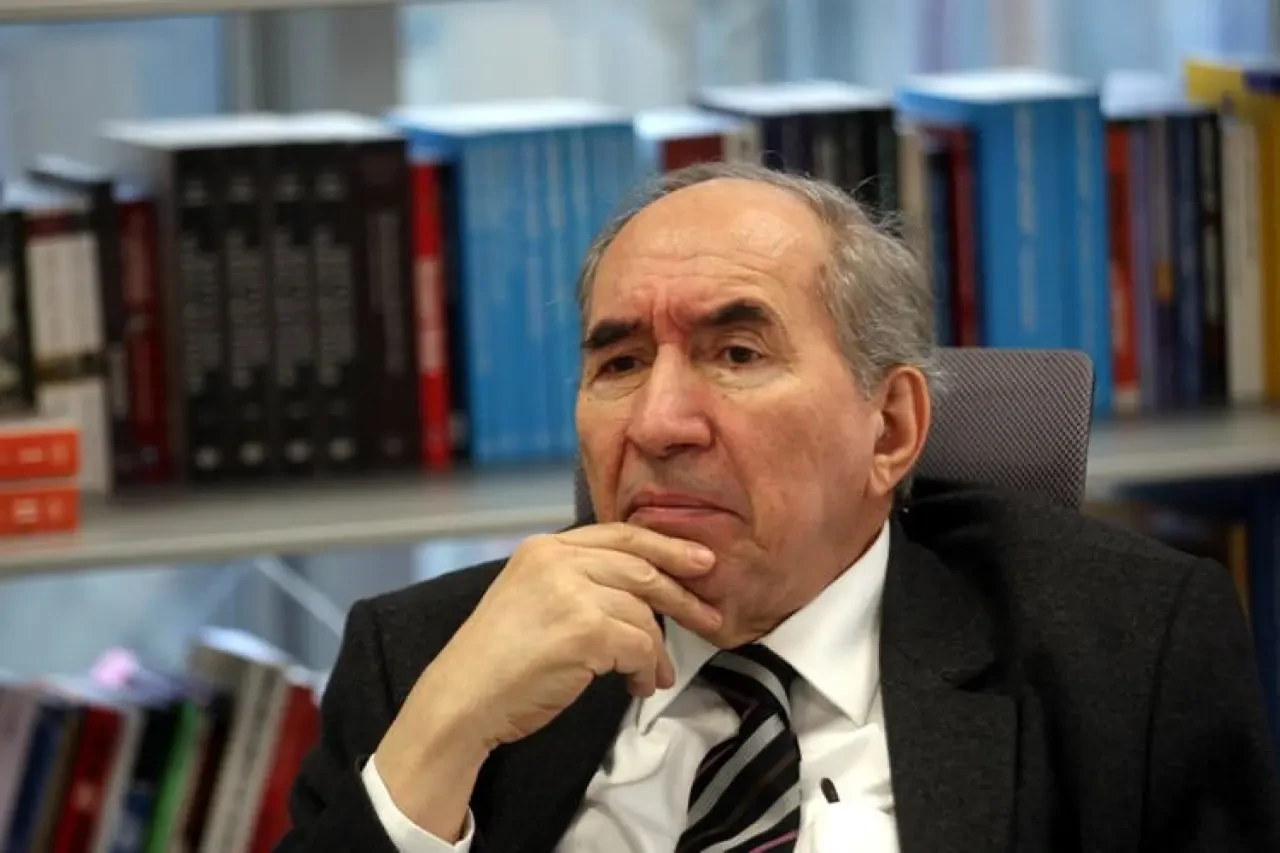 Altan Öymen hayatını kaybetti!