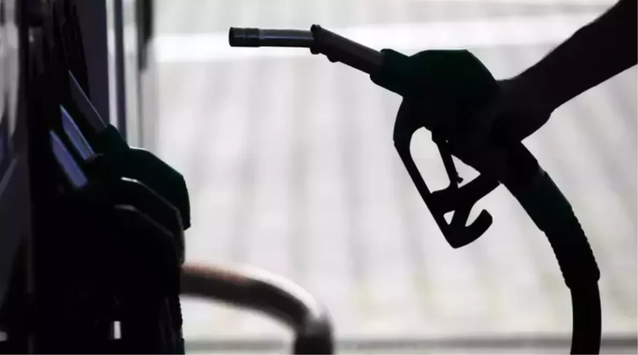 Akaryakıta zam mı geldi, indirim olacak mı?
