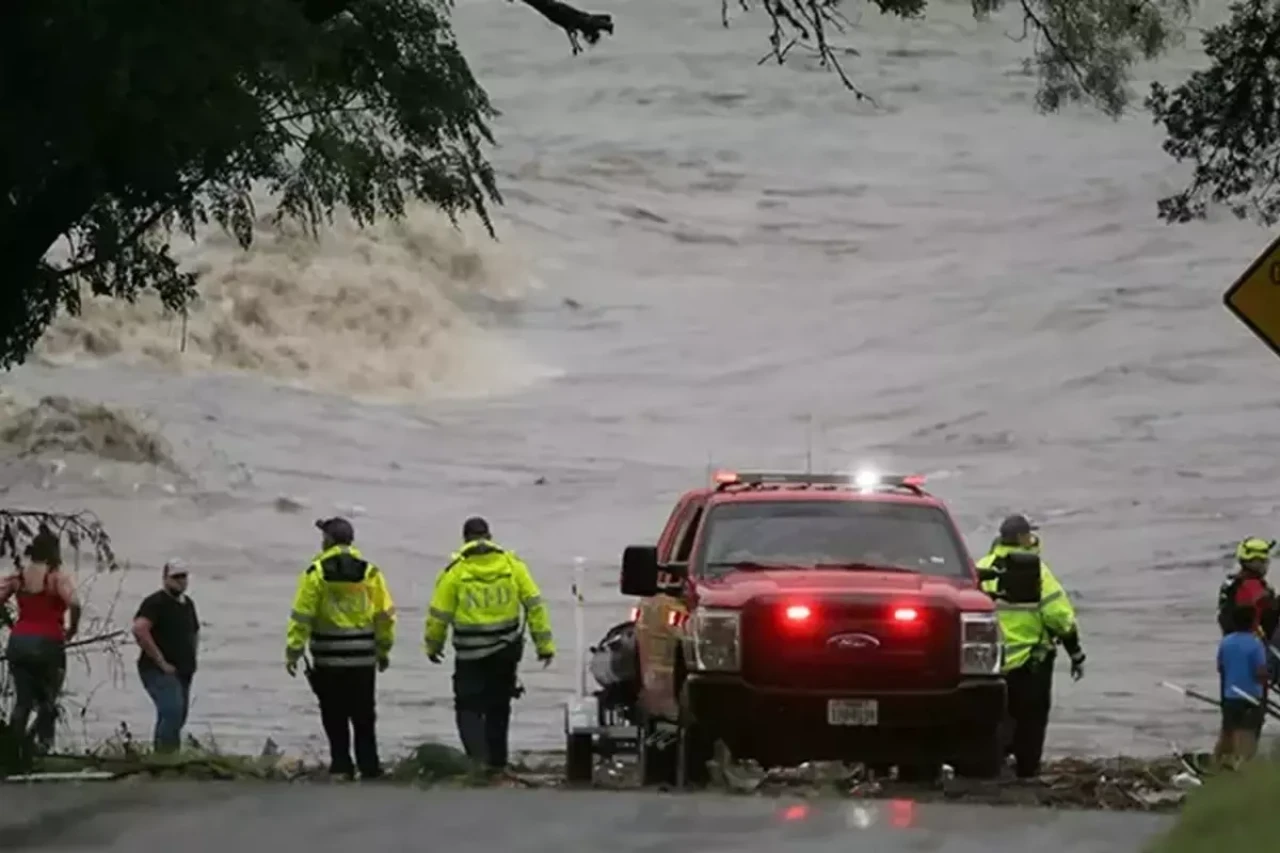 ABD'deki sel felaketinde can kaybı 67'ye yükseldi! 11 kişi ise kayıp
