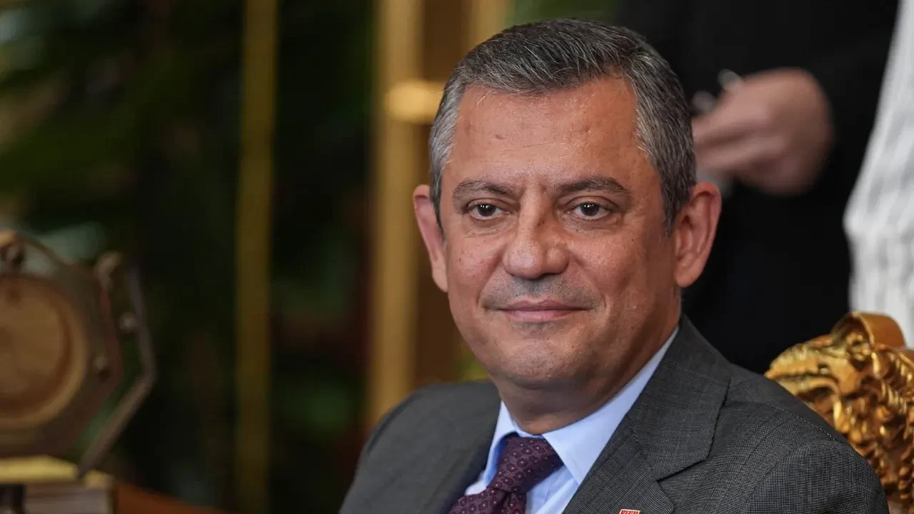 CHP Genel Başkanı Özgür Özel'den şok ziyaret! Murat Bakan'ın tepkisi ne anlama geliyor?