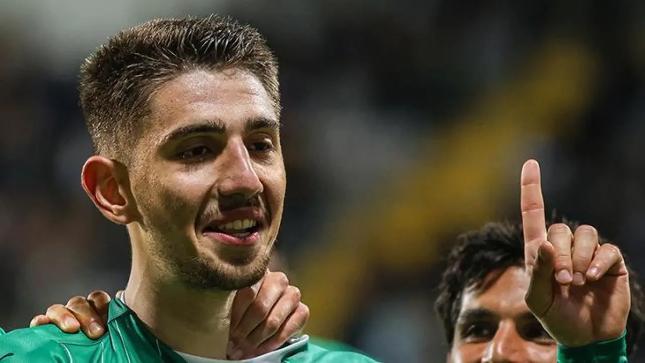 Demir Ege Tıknaz kimdir, hangi takımda? Forma numarası ne?