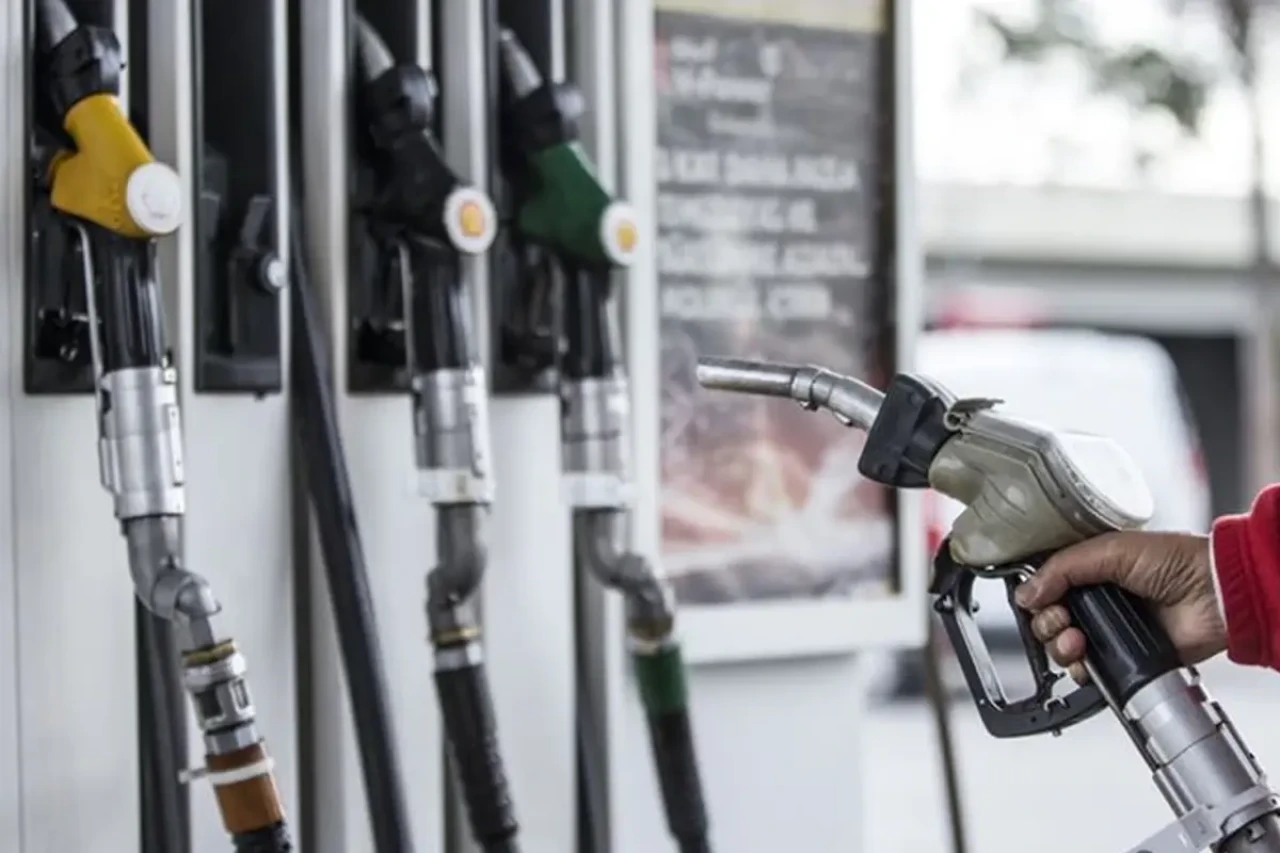 Konkordato ilan eden akaryakıt devi, hisselerini sattı