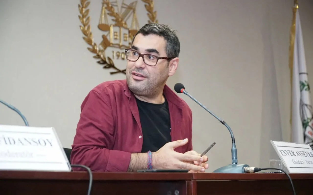 Rüşvet görüntüleri sonrası Enver Aysever'den tepki: Seni oraya getirenin de senin de....