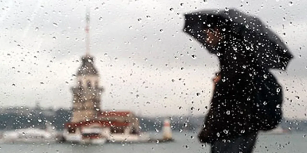 İstanbul için  yağmura saatler kaldı: Sıcaklık 30 dereceye düşüyor!