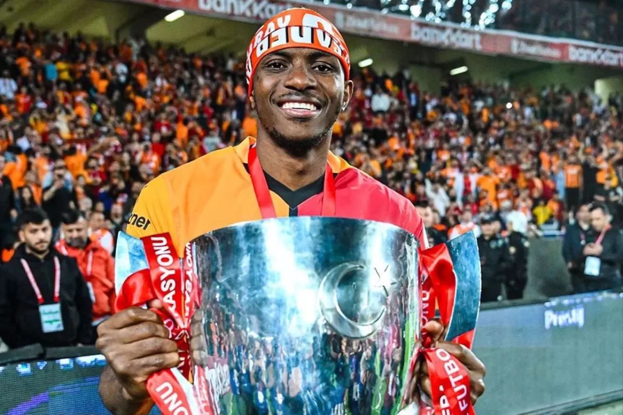 Dünyaca ünlü yıldızdan Osimhen için olay sözler