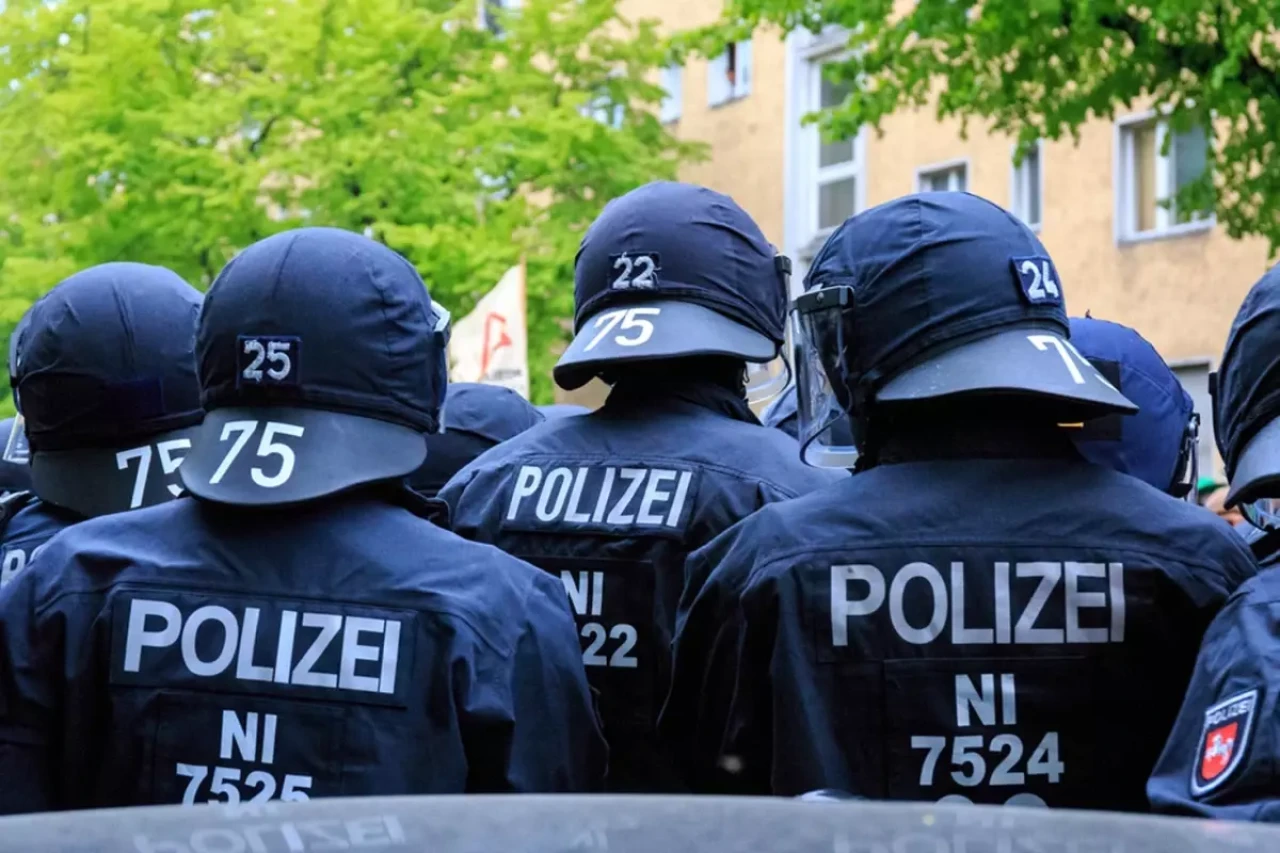 Alman polisi, Gazze'ye destek gösterisine müdahale etti: Çok aayıda gözaltı!