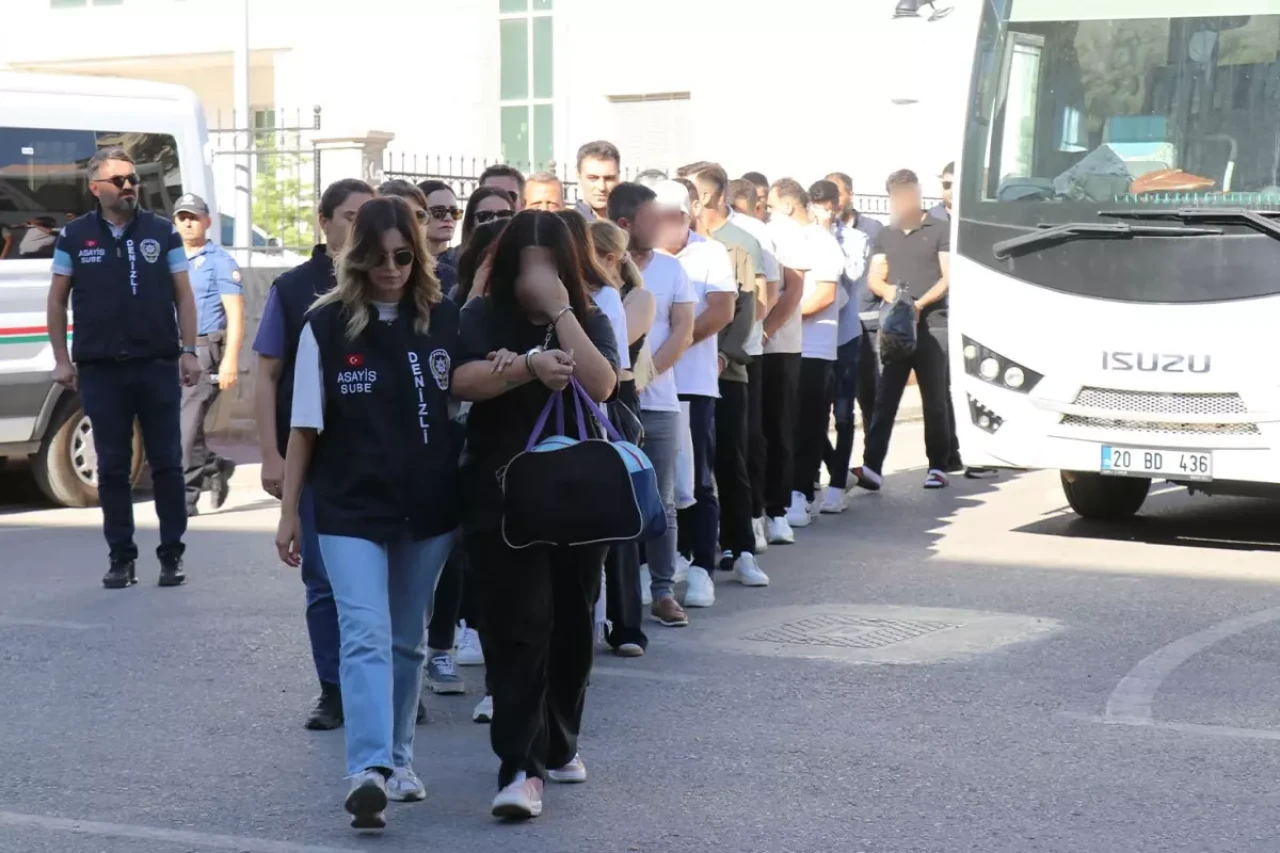 Sahte eskort ilanıyla 11 milyonluk vurgun: 22 gözaltı!