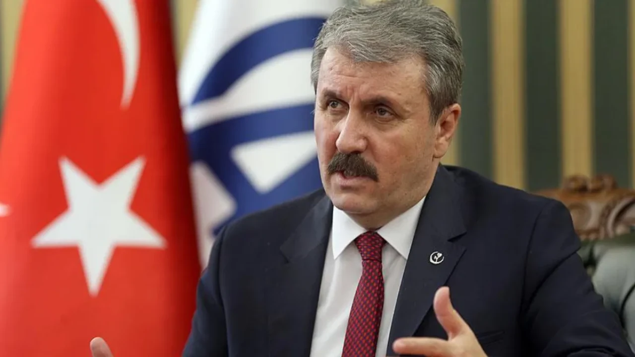 Mustafa Destici: "3 suç için idam cezasının geri getirilmesini teklif ediyoruz"