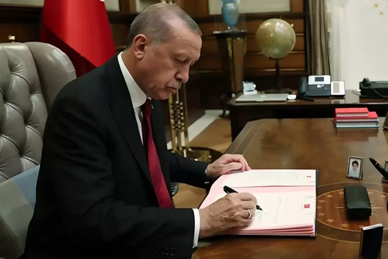 Üniversitelerde fakülte ve enstitü düzenlemeleri resmi gazete'de!