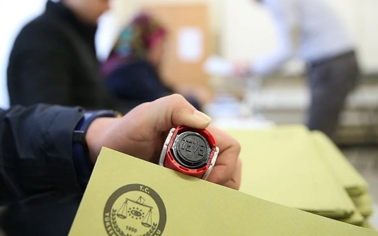 Masadaki son anketten çarpıcı sonuç! Fark giderek açılıyor AK parti paylaştı