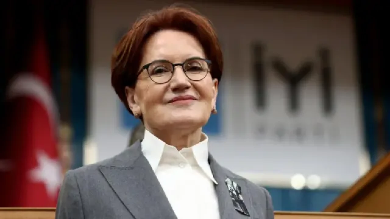 Uzun zamandır gözükmüyordu: Akşener, konserde ortaya çıktı