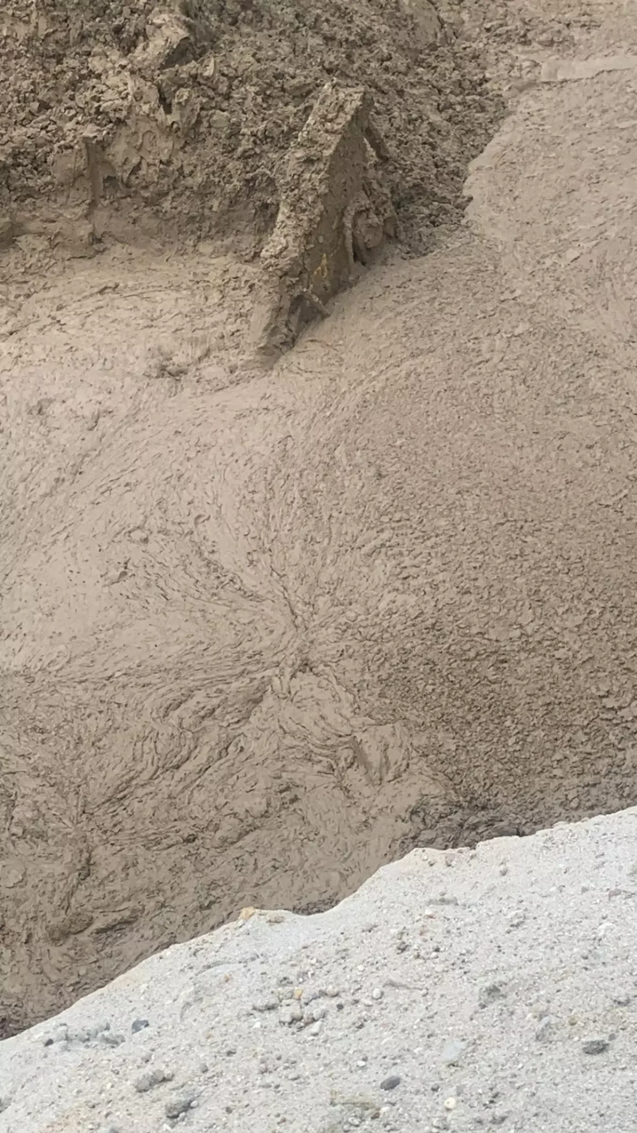 Kum ocağında feci son:  Bir işçinin cansız bedenine ulaşıldı!