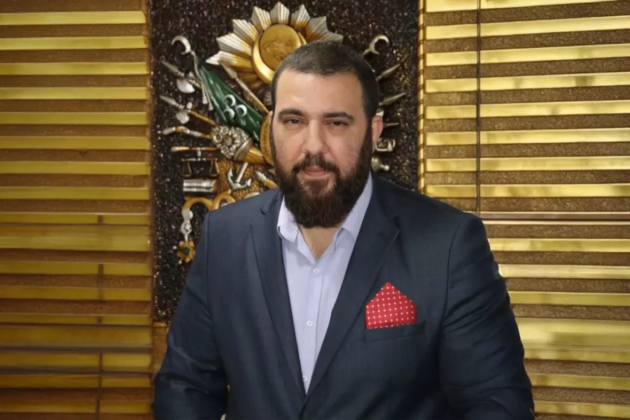 Diploması sahte çıkan 2. Abdülhamid'in torunu sessizliğini bozdu