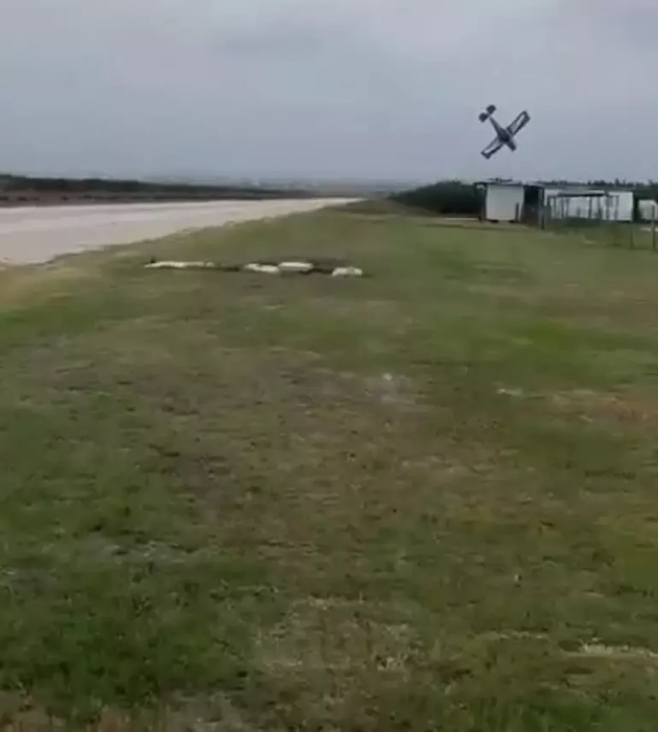 Adana'da evlilik teklifi için havalanan uçağın düşmesi kamerada