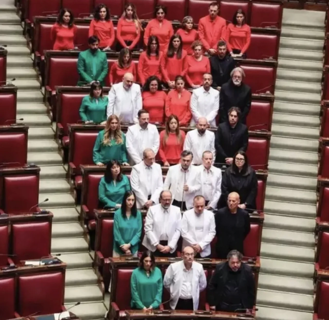 İtalya Parlamentosu'ndan İsrail'e tepki: Protesto ve yaptırım çağrısı!