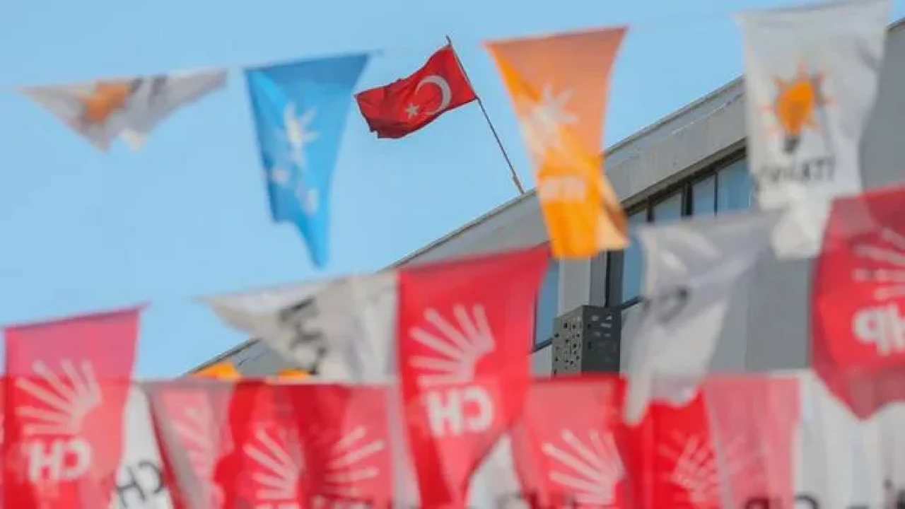 Bir CHP'li büyükşehir daha AK Parti'ye geçiyor iddiası!