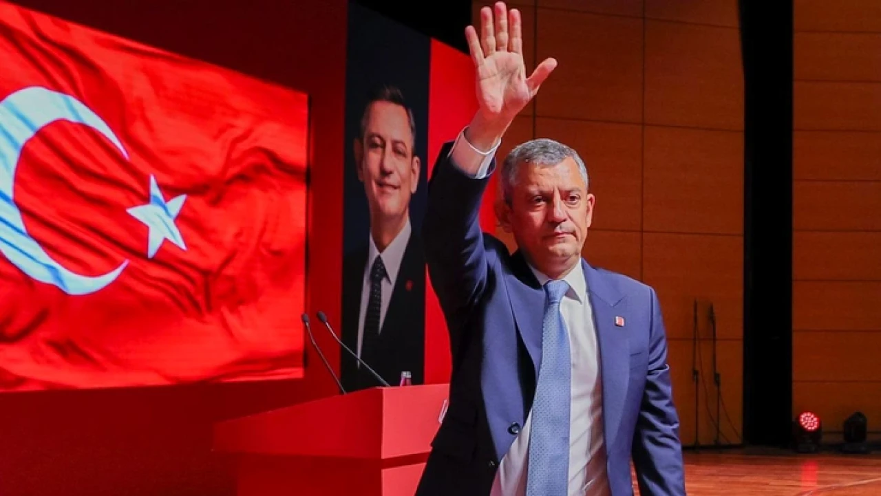 Özgür Özel'den Bahçeli'ye çağrı! "Birlikte yol yürürüz..."