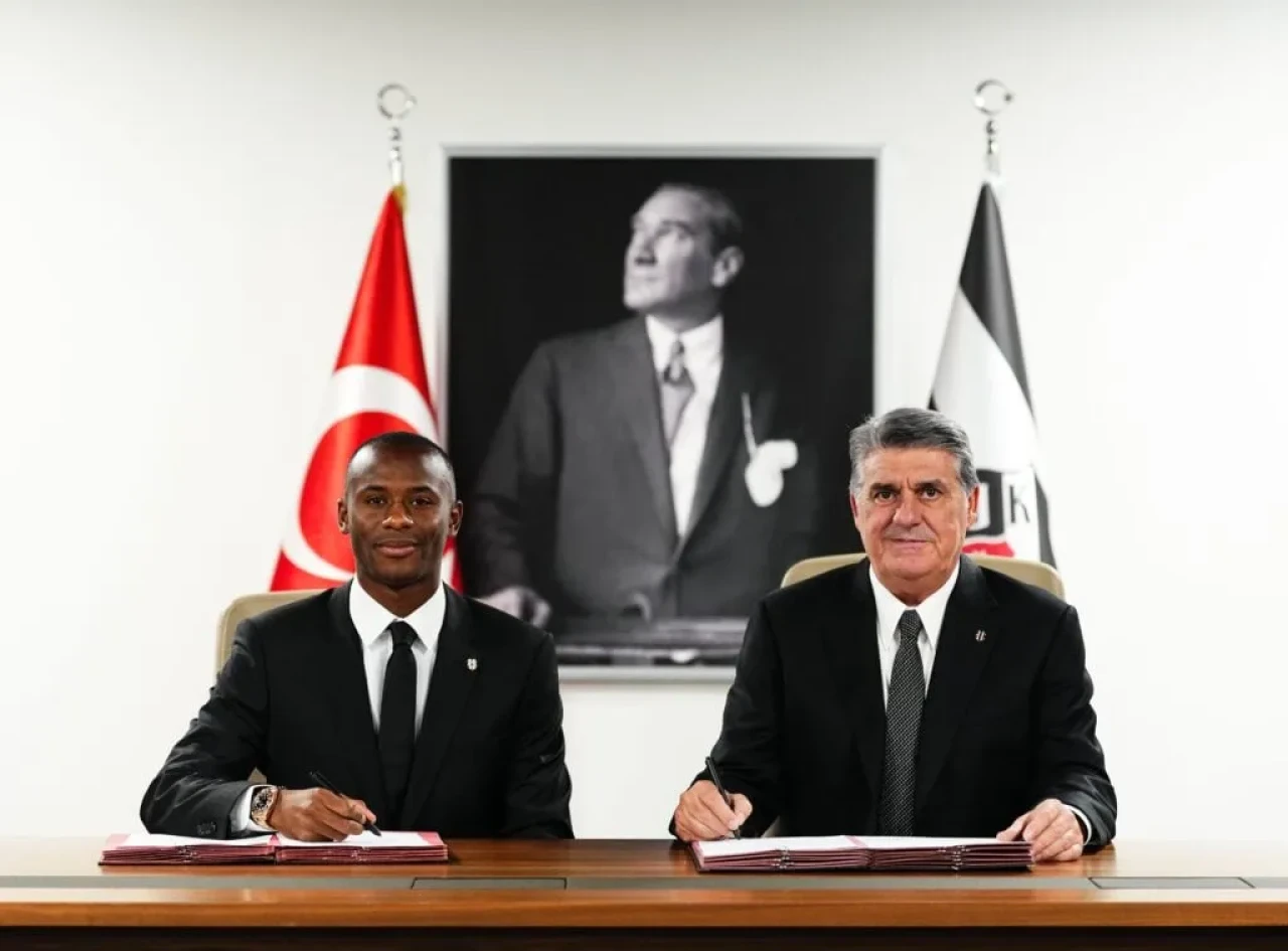 Beşiktaş transferi resmen açıkladı: Portekizli stoper imzayı attı