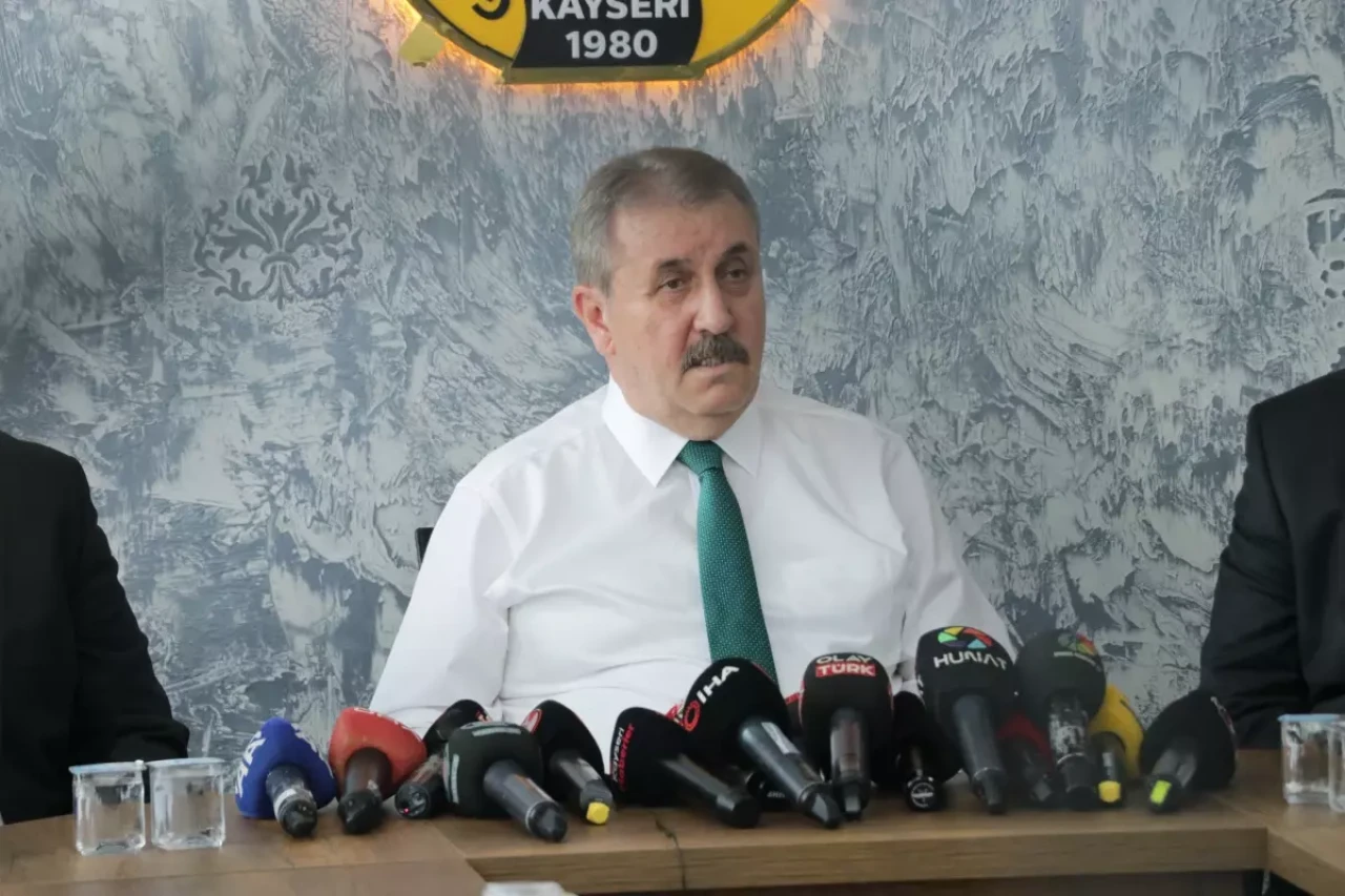 Destici: Terör ve Amerika İlişkileri hakkında çarpıcı değerlendirmelerde bulundu!