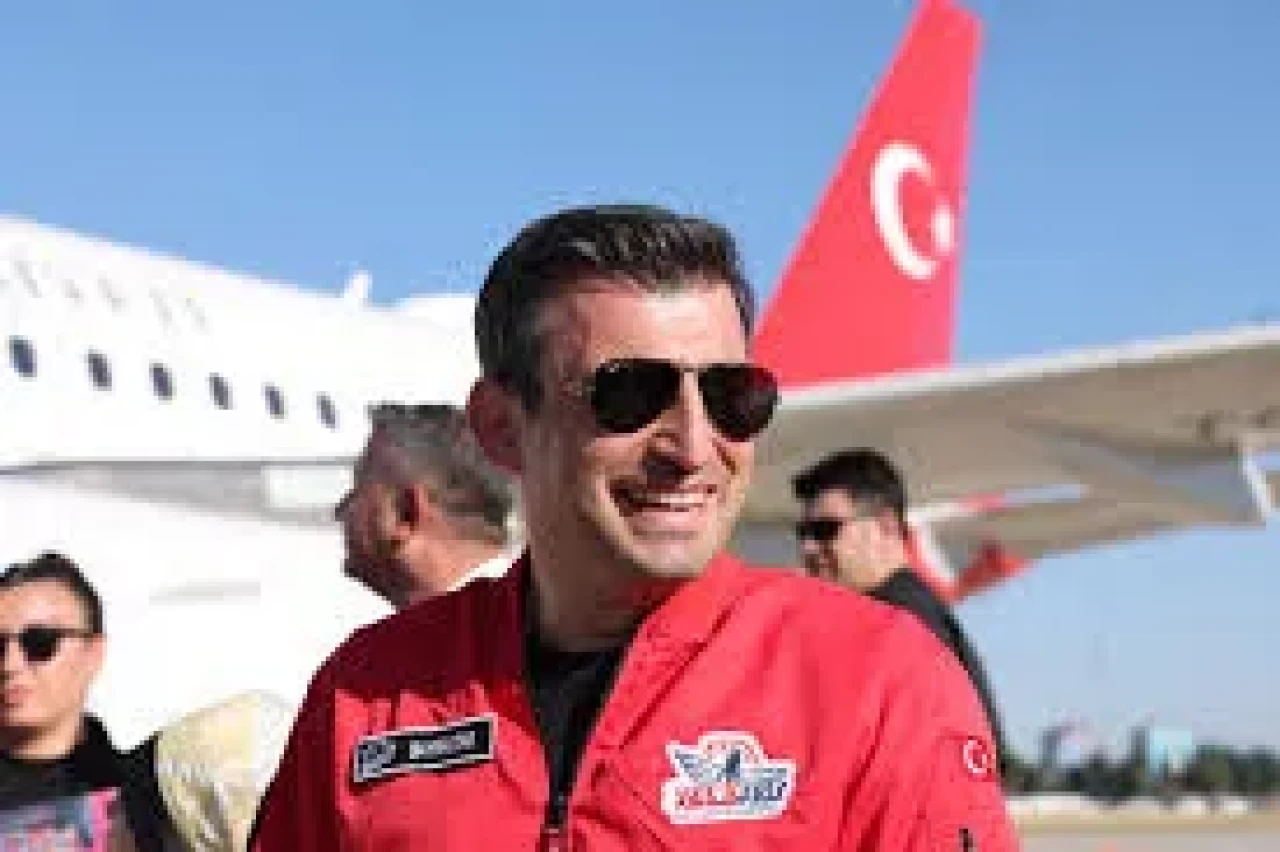 Next Sosyal'in kurulmasındaki dönüm noktası Selçuk Bayraktar canlı yayında açıkladı