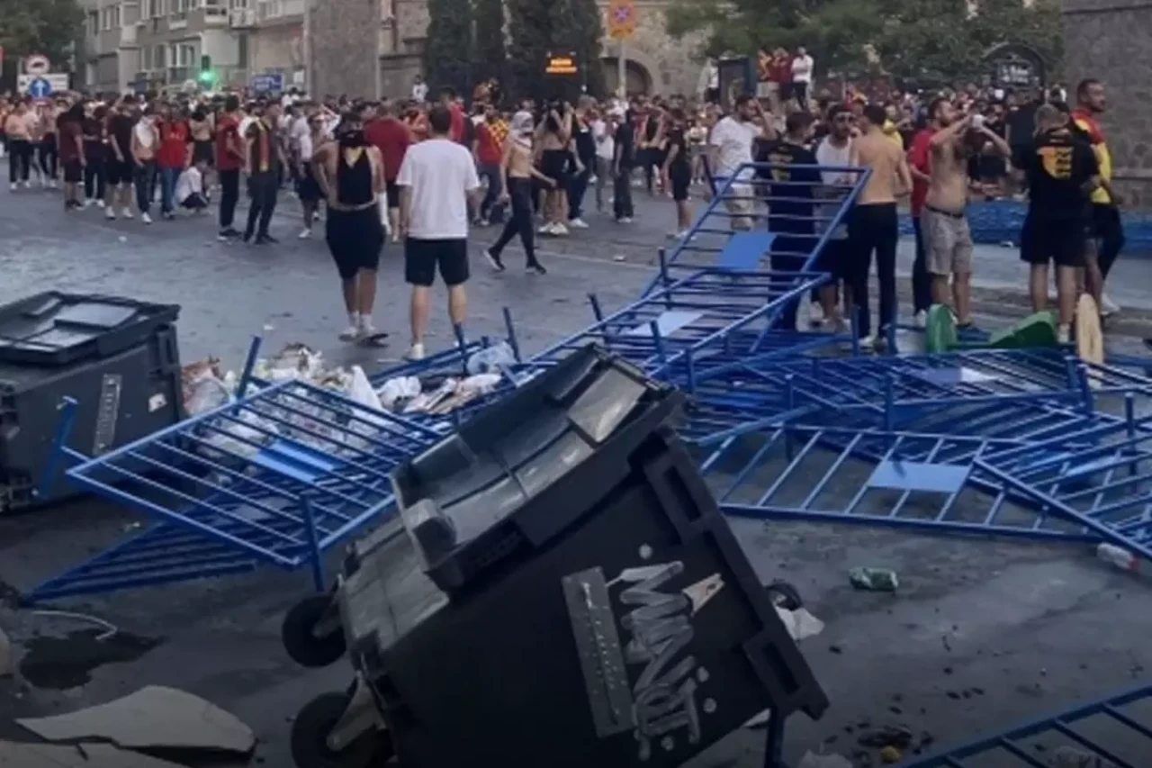 Fenerbahçe-Göztepe maçı öncesi gergin anlar! Emniyet güçleri durumu kontrol altına aldı