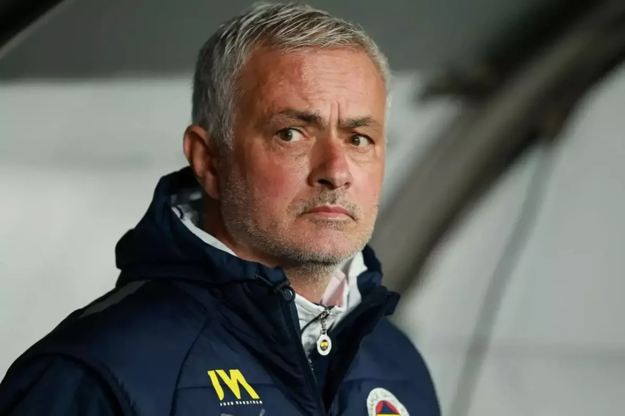 Fenerbahçe, Jose Mourinho ile yollarını ayırdı